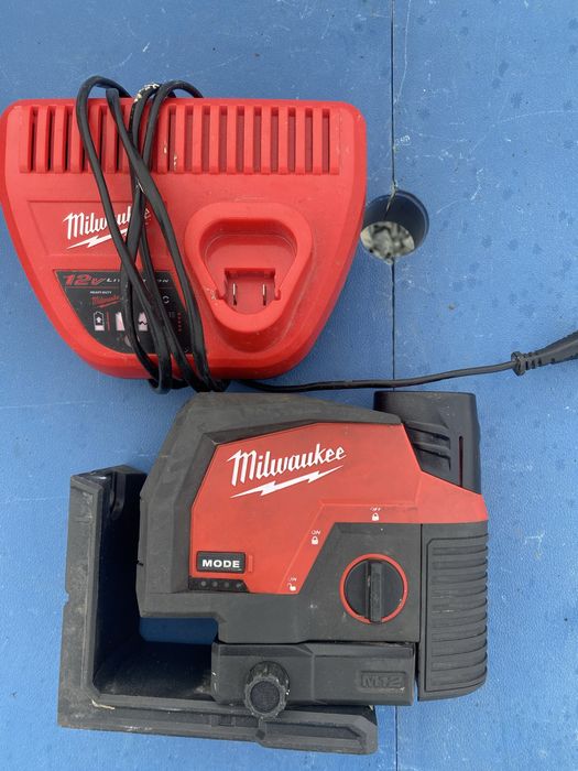 Nivela laser Milwaukee M12 CLLP,an 2021