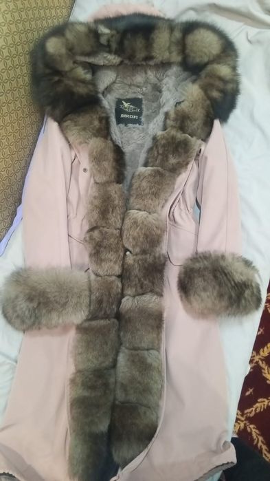 Продам парку в хорошем состоянии
