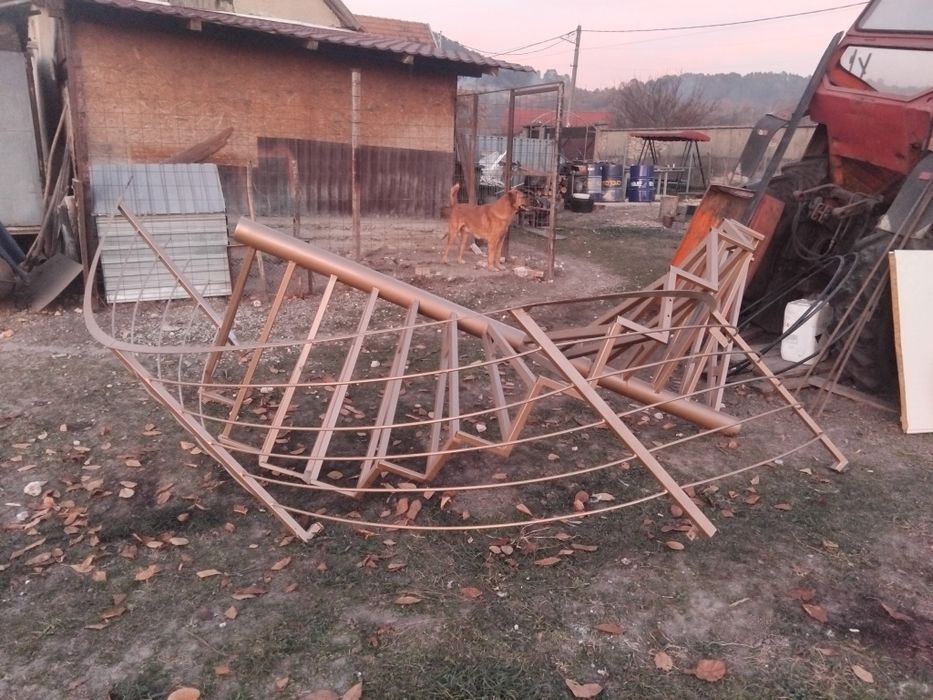 Vând scara elicoidala