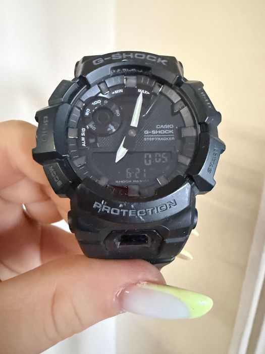 G-shock GBA-900