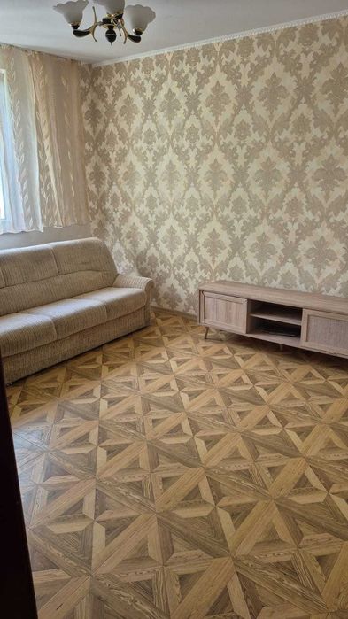 Apartament 3 camere Plevna – mobilat, etaj 2/4
