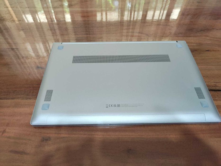 Тънък и мощен Samsung Galaxy Book - модел NP755XDA