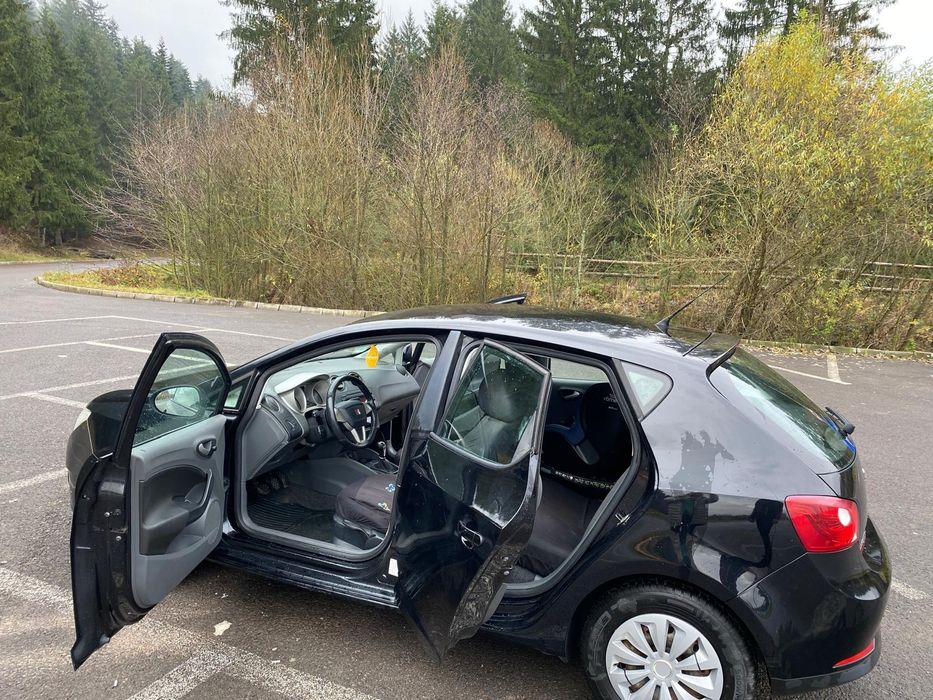 Vând masina Seat Ibiza