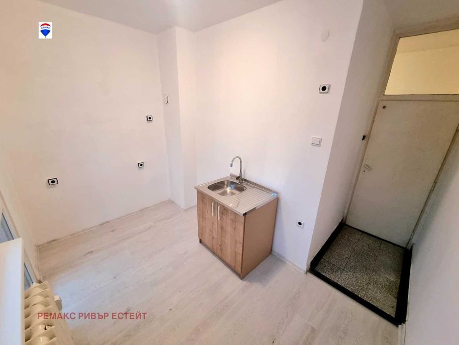 Двустаен апартамент за продажба кв. Здравец