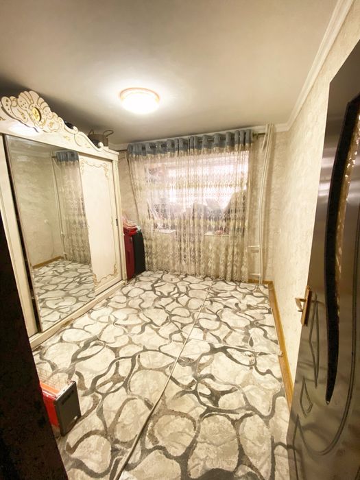 3 xonalik kvartira sotiladi 4 xona qilingan manzil Sagidana Parij