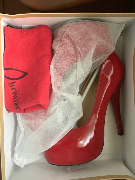 Обувь женская Лабутен