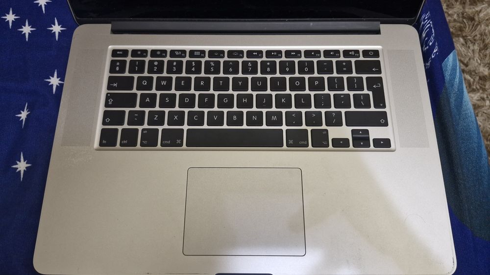 Laptop MacBook Pro Mid 2015