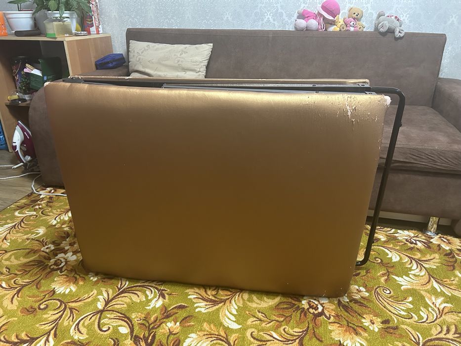 Продам кушетку Zeta