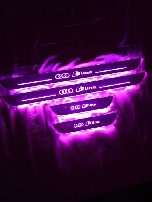 LED лайсни за прагове на автомобил