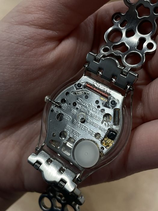 Продаю часы Swatch Swiss