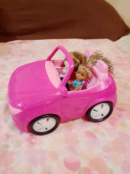 Кола на кукла барби и 2 куклички