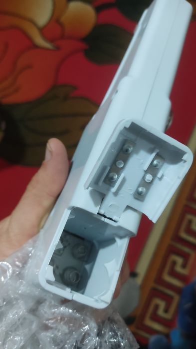 Mini tikuv , kichik olchamdagi matolarni tikish qurilmasi