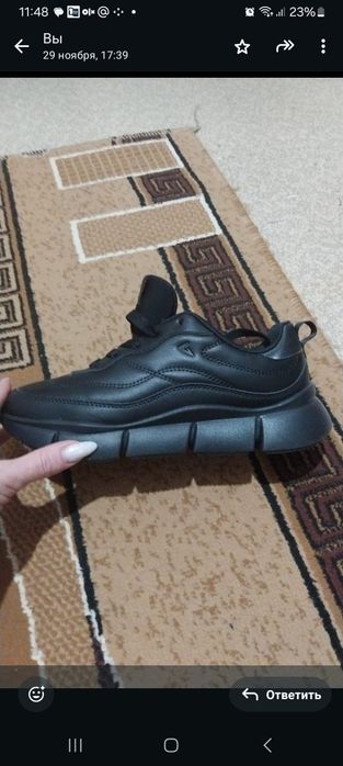 Продам кросовки новые