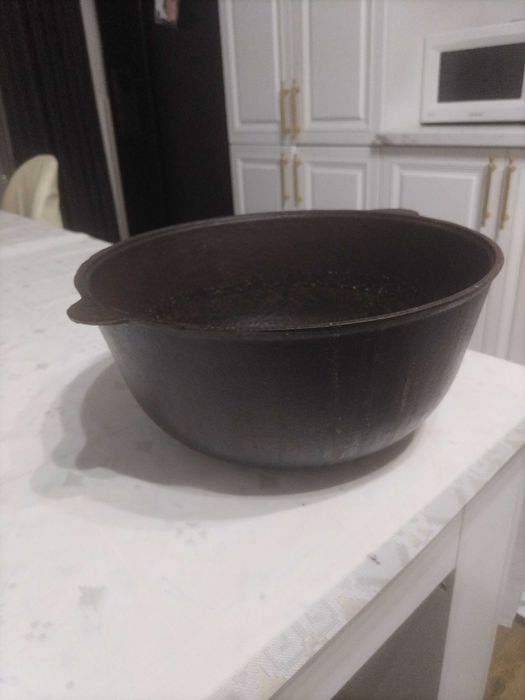 Продается казан чугун