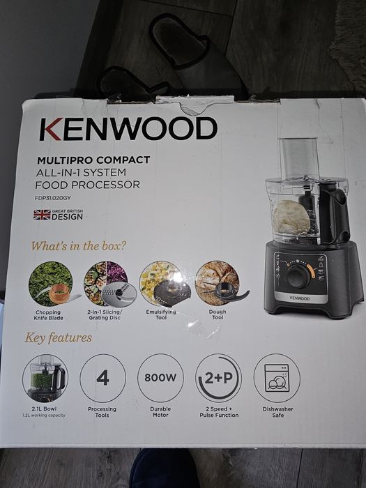 Robot  Kenwood multipro compact all in one system food procesor