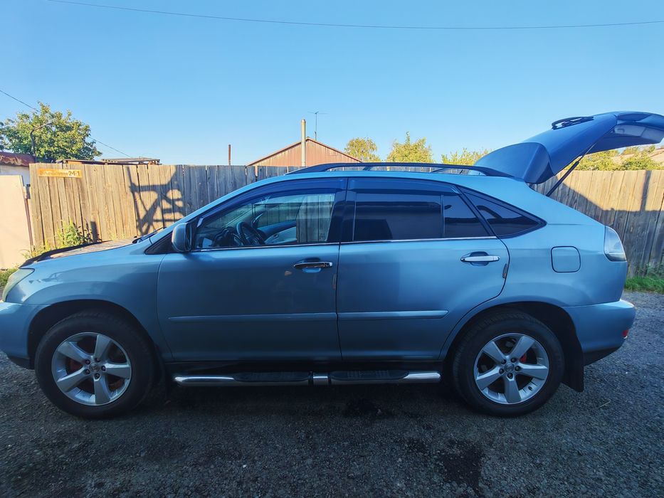 Продам лексус 330