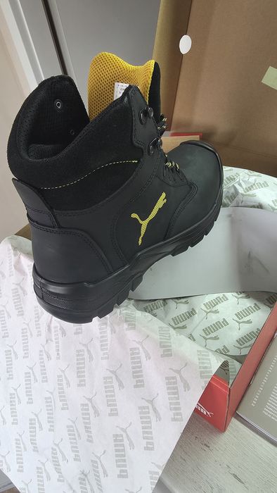 Зимни работни обувки  Пума с метално бумбе  и усилена подметка!Номер 44!