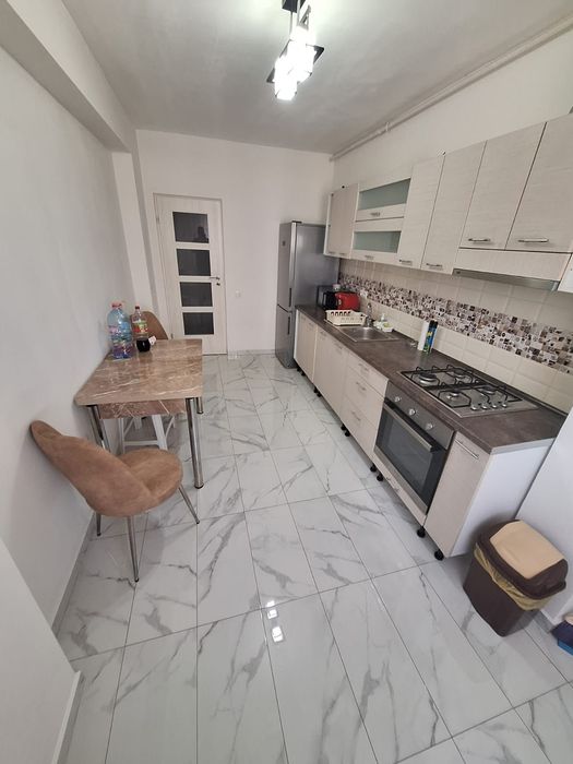 Vand apartament 2 camere 69mp,et2/4 cu lift