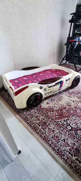 Кровать машинка б/у