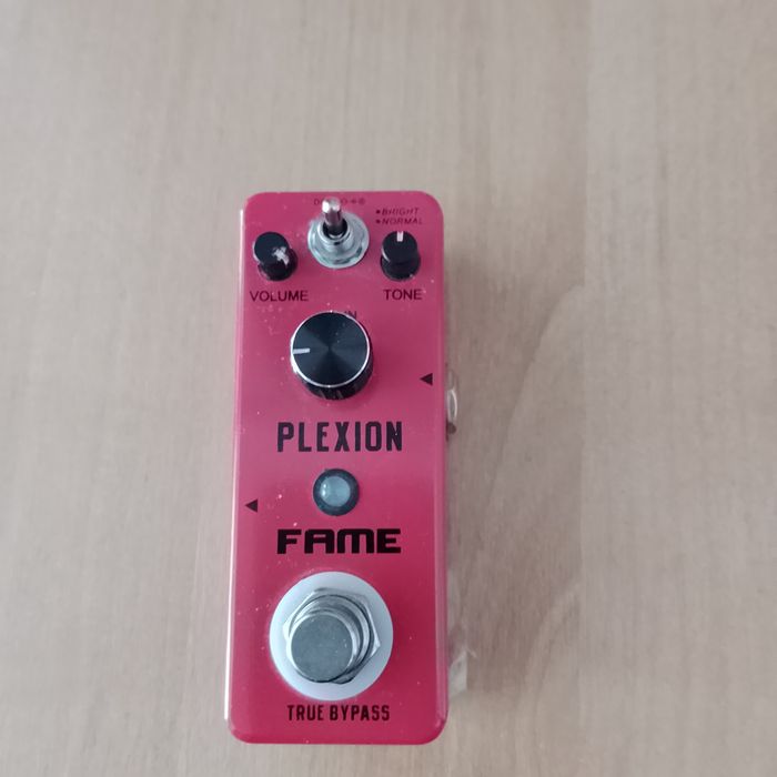 Продам гитарную педаль