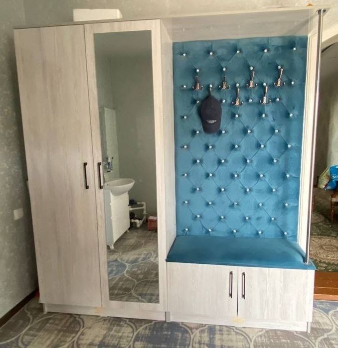 Продается шкаф для прихожки