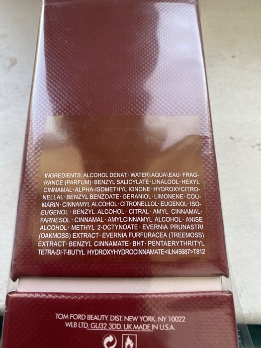 Vând parfum tom ford lost cherry