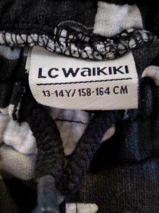 Продаются джинсы вельветовые на мальчика