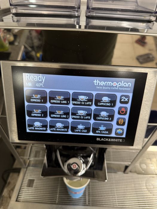 Thermoplan B&W3 aparat cafea profesional 2xrasnite + frigider lapte incorporat,touchscreen,full inox