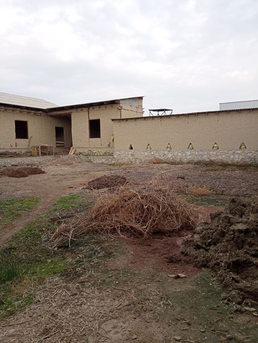 Участка сотилади