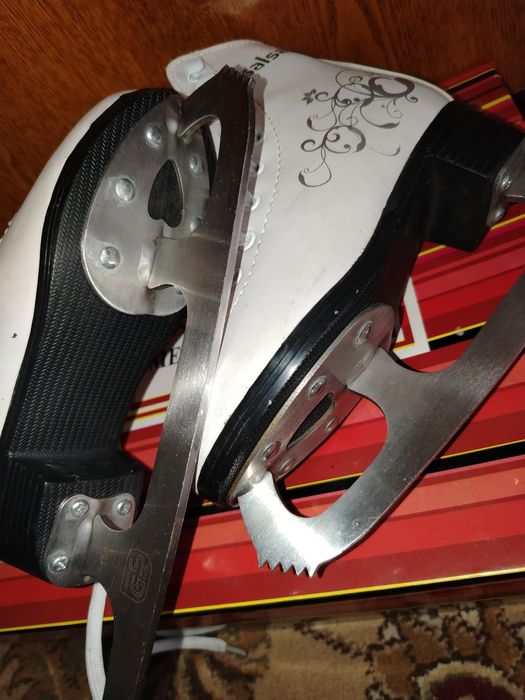 Коньки для девочки