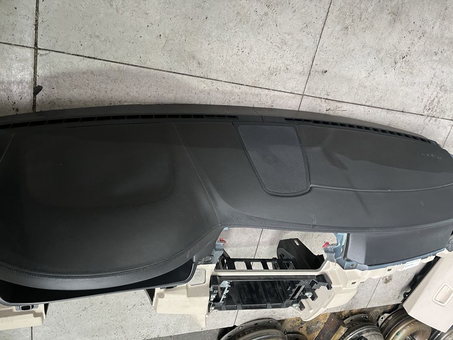 Шито табло бмв 5 ф10/11 ( shito tablo bmw 5 f10/11 )