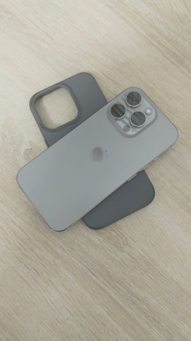 Iphone 16pro Natural titan