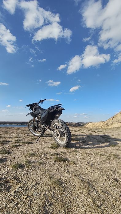 Мото эндуро 250.