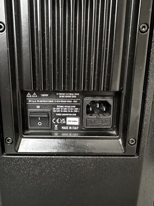 Продам RCF 715 mk5