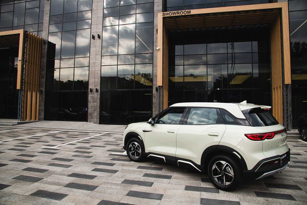 BYD YUAN UP EV от официального дилера BYD