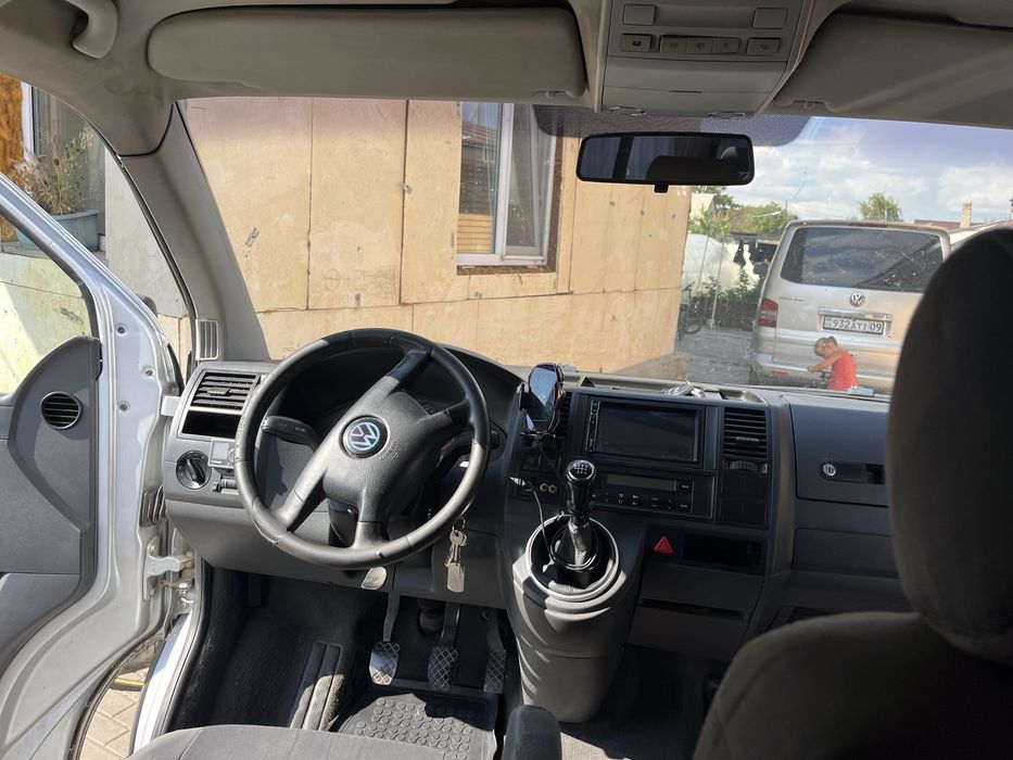 Продам фольсваген т5 9 мест