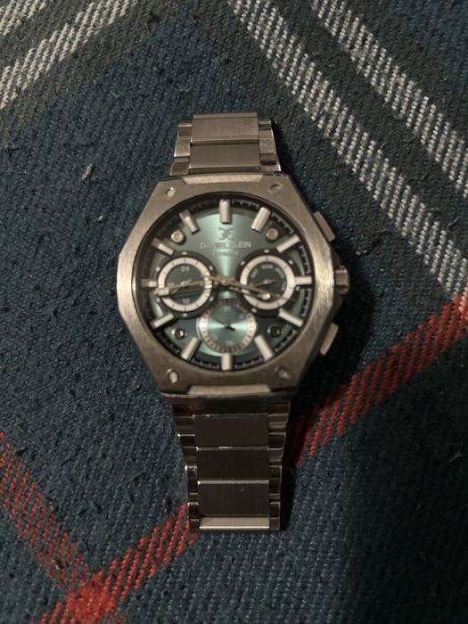 Продам часы Daniel Klein