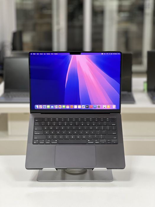 Apple MacBook Pro | M4 | 16Gb
