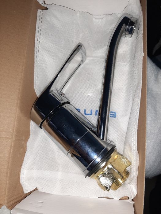 Смеситель для раковины