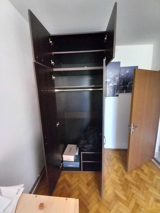 vand dulap doua corpuri . mahon