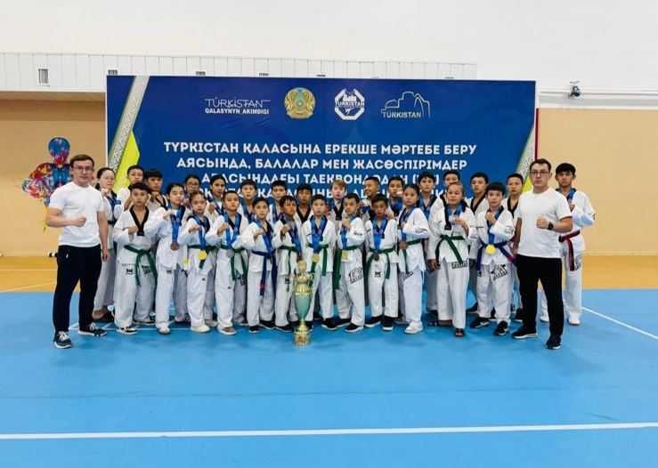 Хостел в центре города. Гостиница. Комнаты