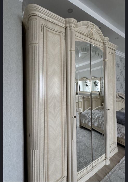 Гарнитур для спальни и зала