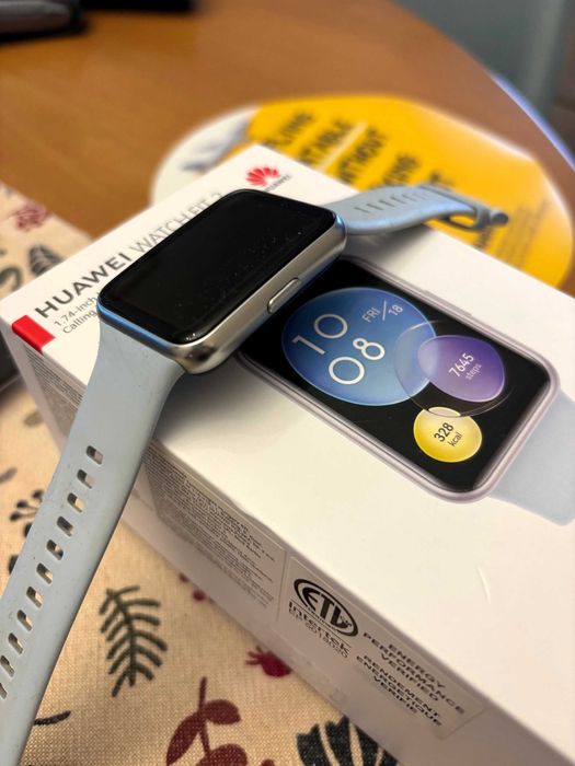 Смарт часовник Huawei Watch Fit 2 Active – отличен, пълен комплект