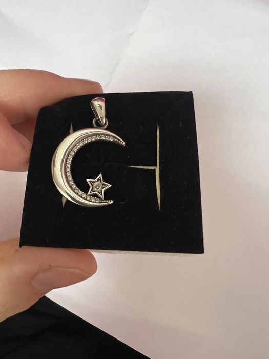 Yangi kumush uzuk va zirak + yarim oy kulon