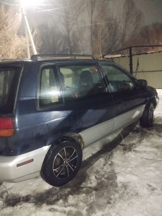 Машина МisubishiRVR