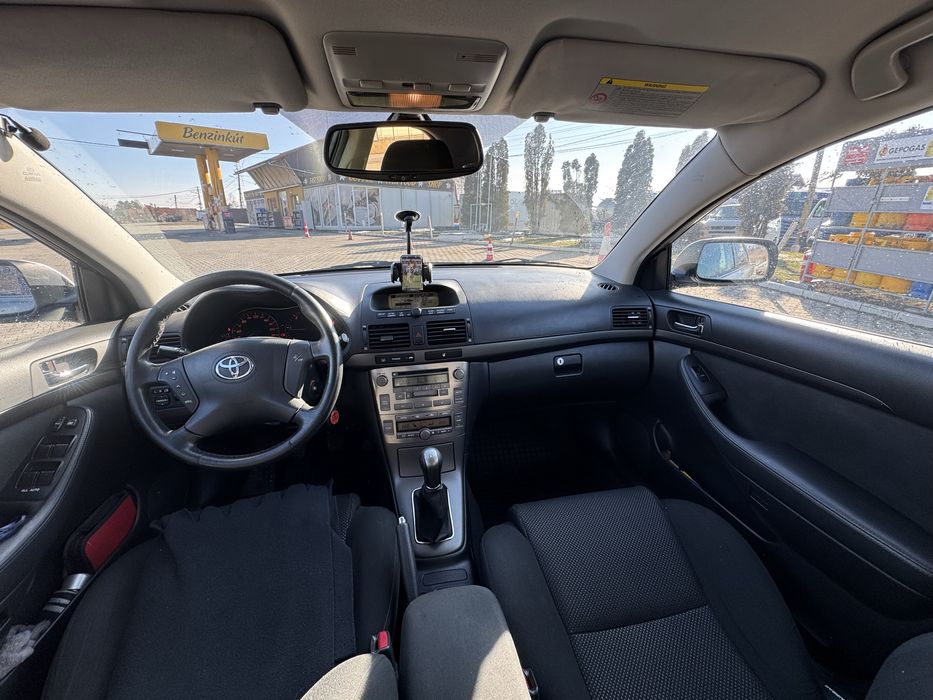 Toyota Avensis 2.0 D-4D 2004