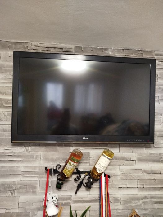 Tv LG, PC lenovo, Telefon Xiaomi