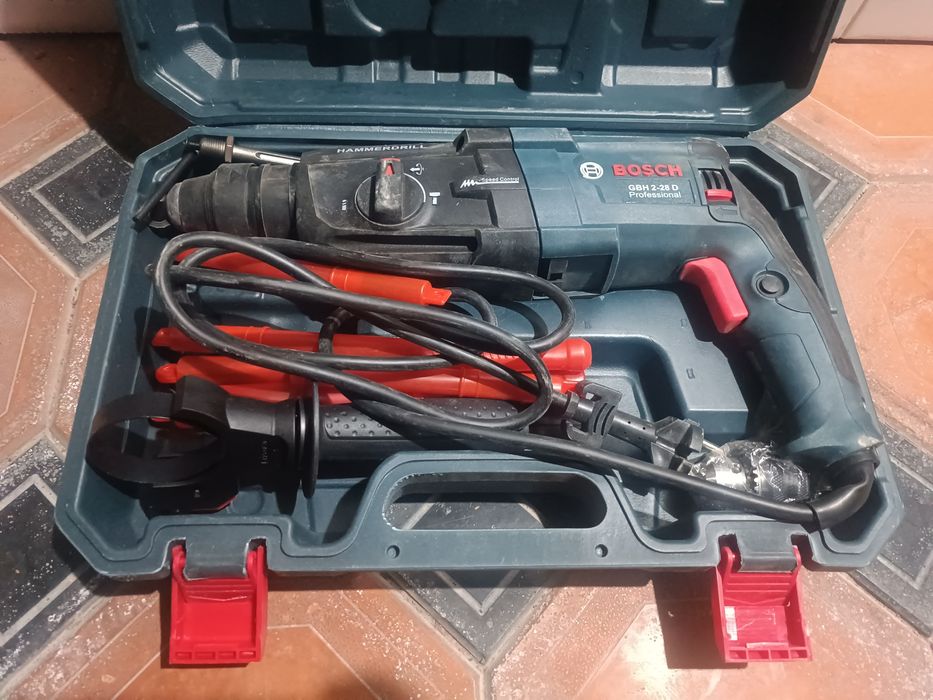 Дрель Перфоратор BOSCH