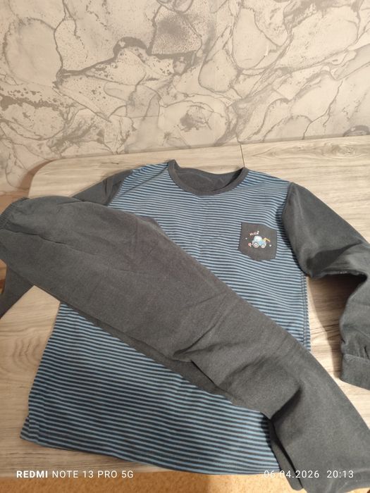 Отдам вещи на мальчика 11-12 лет