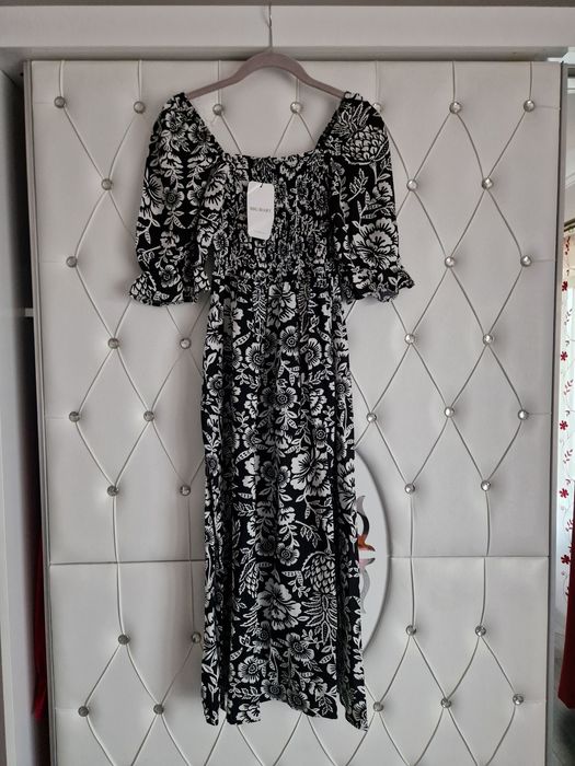 Rochie vaporoasa cu imprimeu